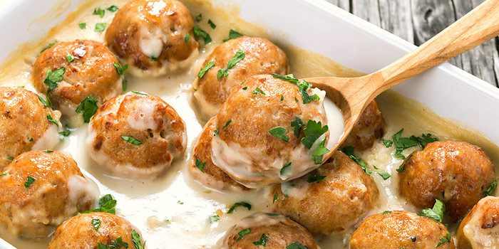 Swedish Meatballs With Beef Gravy