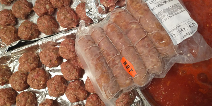 Lilly Den Meatballs And Sauce With Pack Of Hot Italian Sausage