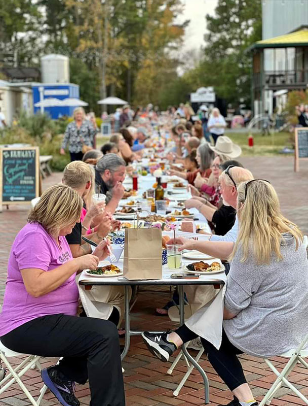 Photo of patrons of Meats and Eats